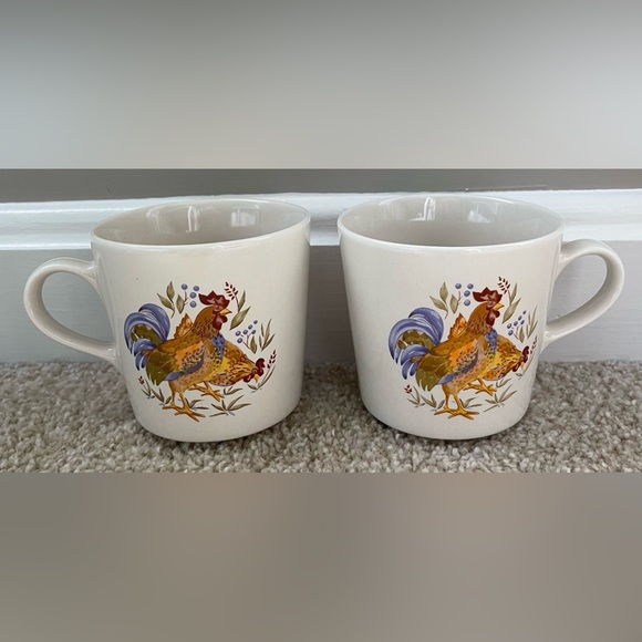 EUC Vintage Corelle Coordinates STONEWARE Set of 2 Rooster Chicken Graphic Mugs - Picture 2 of 6